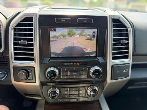 Used 2015 Ford F150 Lariat w/ Equipment Group 502A Luxury AWD/4WD image 17