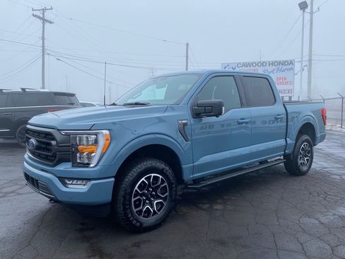 Used 2023 Ford F150 XLT w/ Equipment Group 302A High image 8