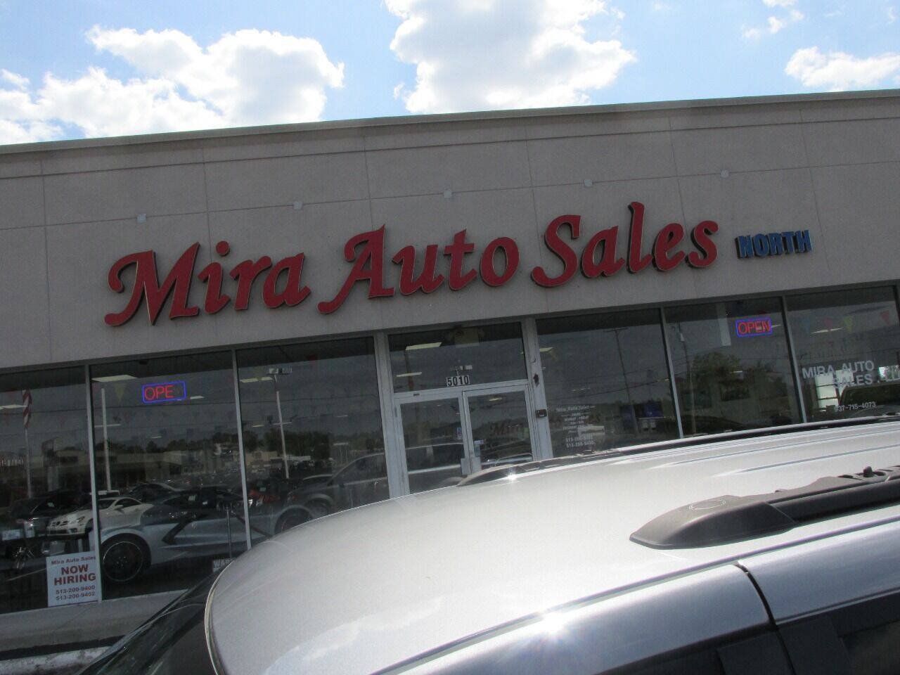 Used 2015 Chrysler Town & Country Touring w/ Driver Convenience Group FWD image 11