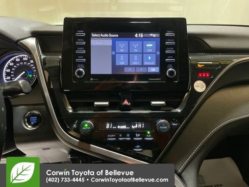 Used 2024 Toyota Camry SE image 18