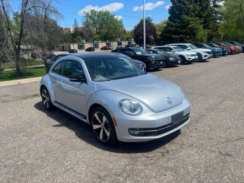 Used 2012 Volkswagen Beetle 2.0T FWD image 1