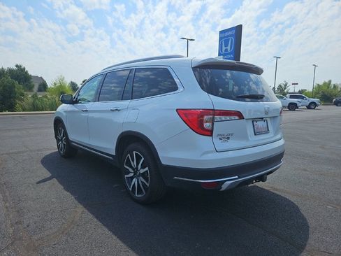 Used 2022 Honda Pilot Touring image 3