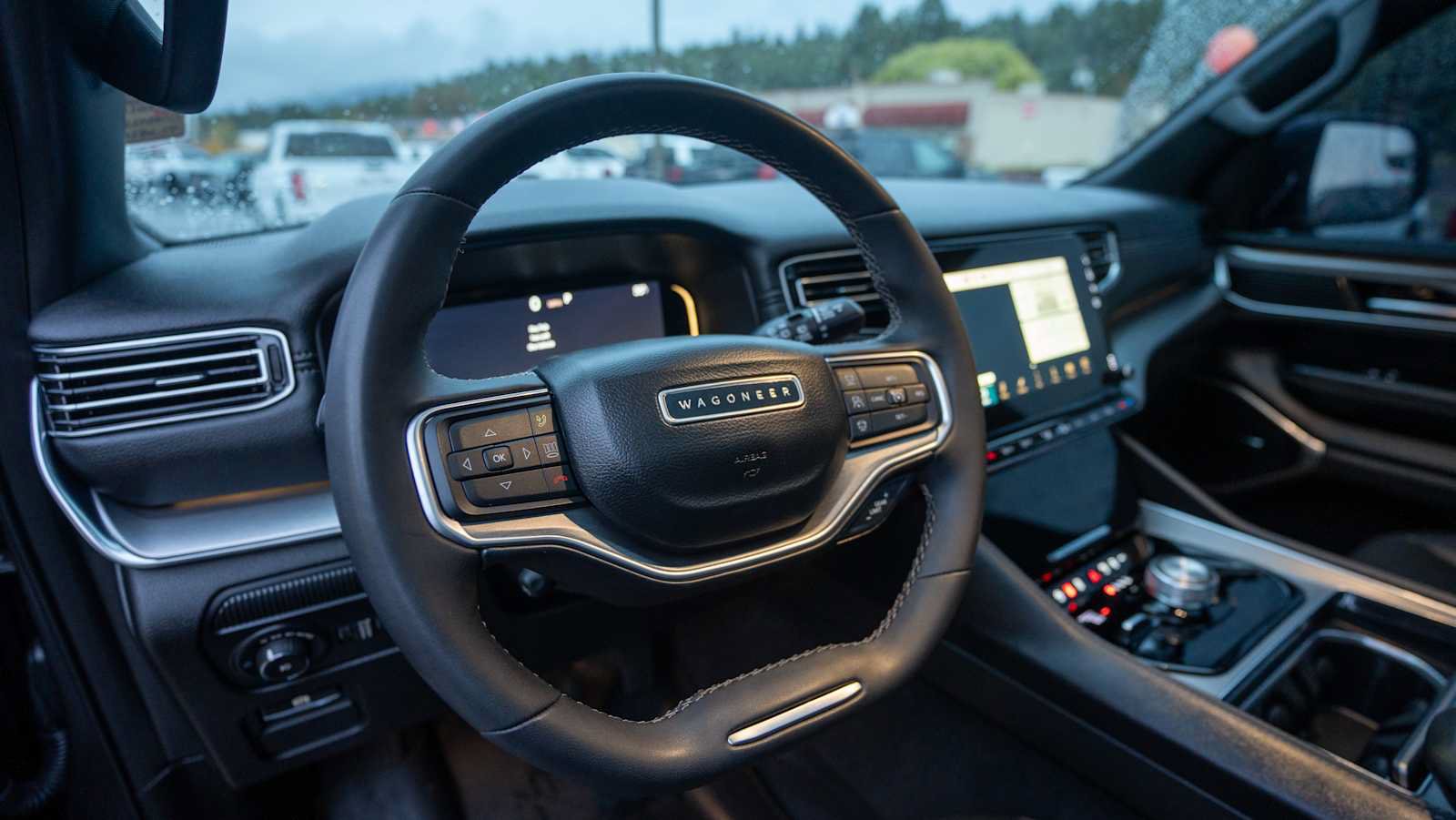 Used 2023 Jeep Wagoneer Series II AWD/4WD image 10
