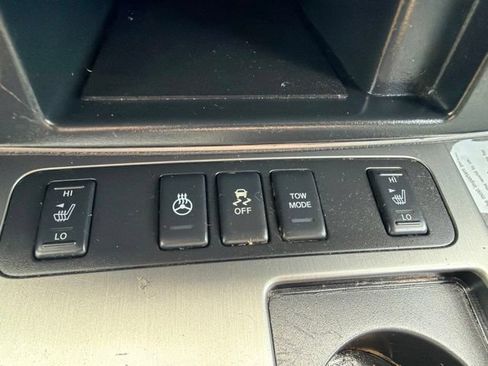 Used 2013 Nissan Armada Platinum AWD/4WD image 15
