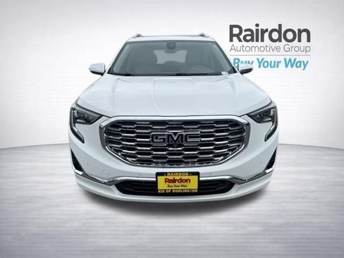 Used 2019 GMC Terrain Denali w/ GMC Pro Grade Package AWD/4WD image 8