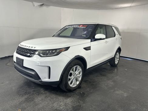 Used 2019 Land Rover Discovery SE image 6