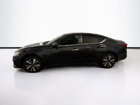 Used 2022 Nissan Altima 2.5 SV image 9