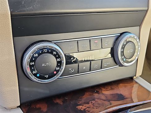 Used 2011 Mercedes-Benz GLK 350 2WD image 14