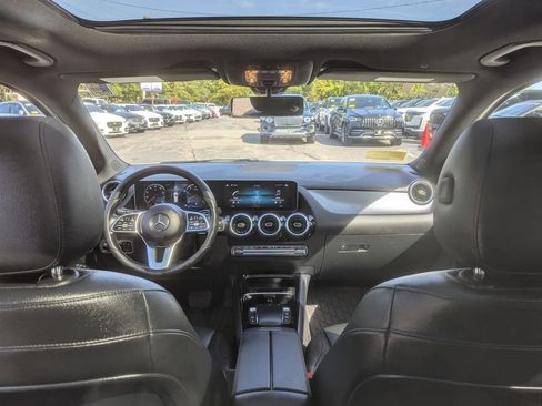 Used 2021 Mercedes-Benz GLA 250 4MATIC image 41