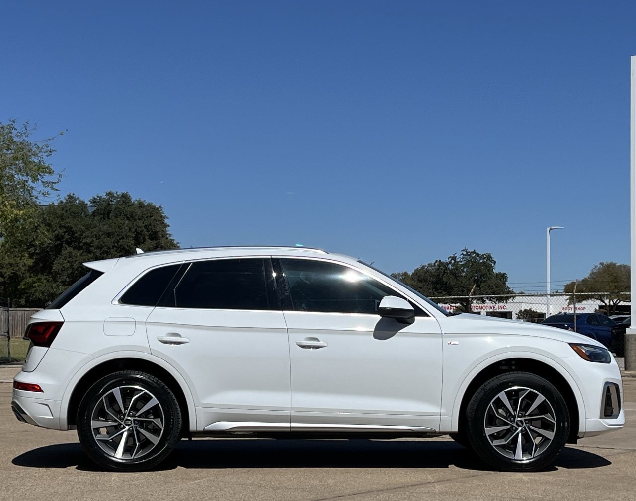 Used 2022 Audi Q5 2.0T Premium Plus AWD/4WD image 3