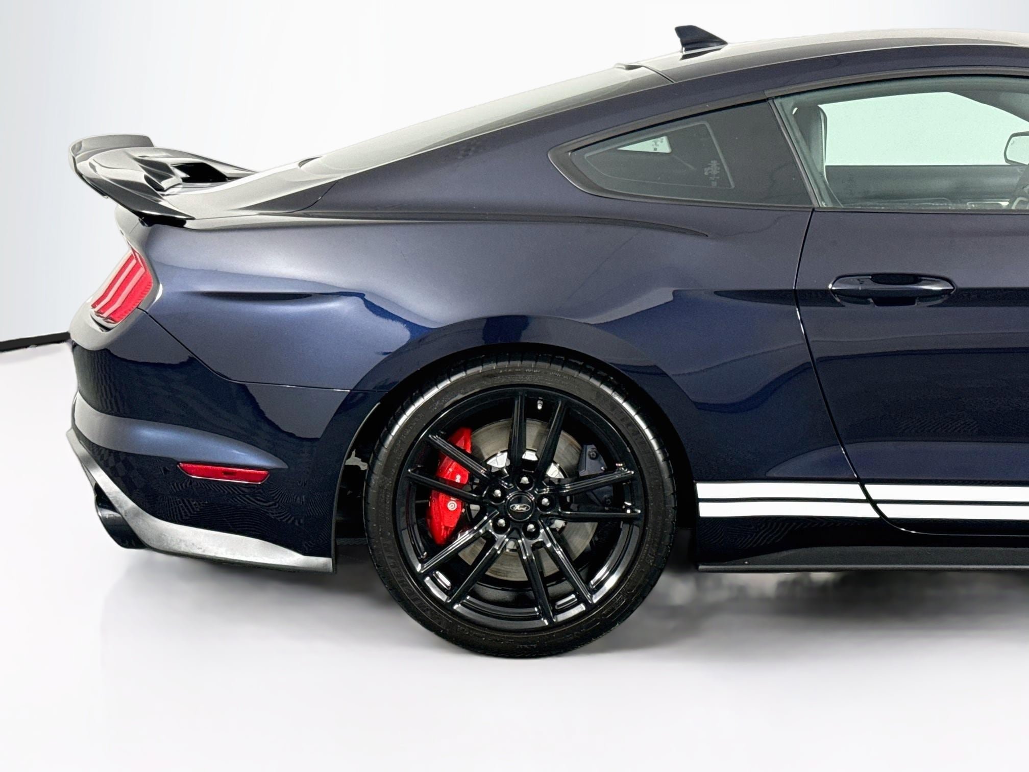Used 2021 Ford Mustang Shelby GT500 w/ Technology Package RWD image 42
