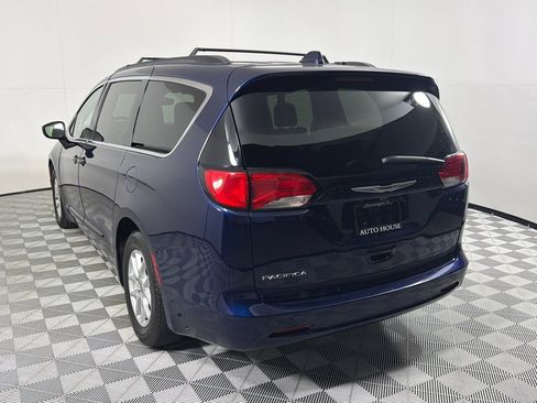 Used 2017 Chrysler Pacifica LX FWD image 7
