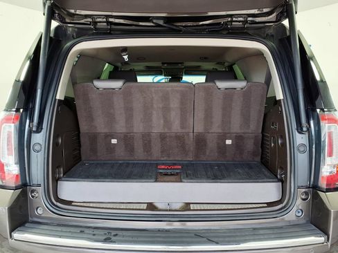 Used 2019 GMC Yukon Denali w/ Denali Ultimate Package RWD image 8