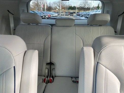 New 2026 Buick Enclave Avenir w/ Super Cruise Package image 12