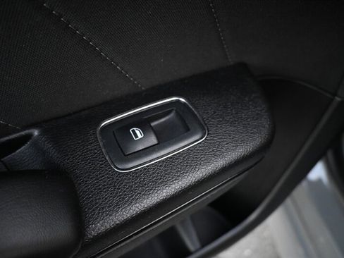 Used 2019 Dodge Charger R/T w/ Blacktop Package image 40