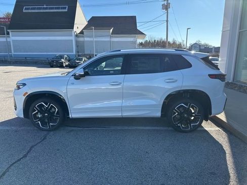 New 2026 Volkswagen Tiguan SEL R-Line image 4