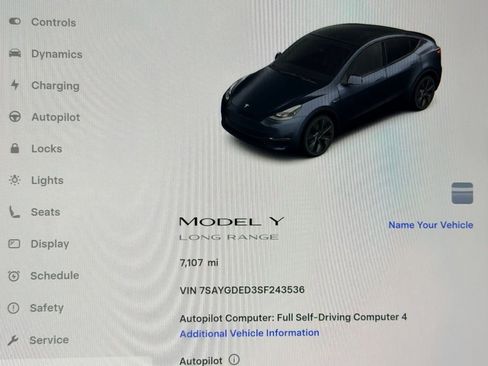Used 2025 Tesla Model Y Long Range image 15