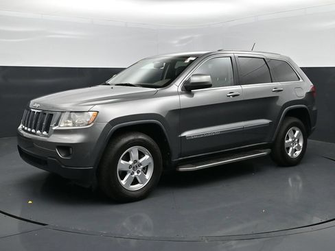 Used 2012 Jeep Grand Cherokee Laredo RWD image 1
