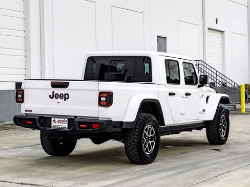 New 2025 Jeep Gladiator Rubicon w/ Convenience Group image 4