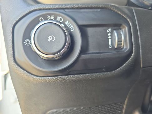 Used 2023 Jeep Wrangler Unlimited Sport AWD/4WD image 27