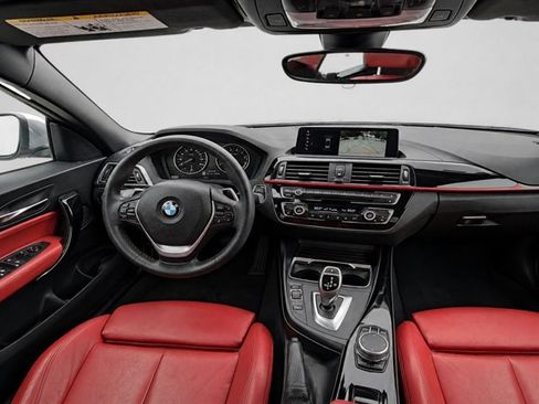 Used 2019 BMW 230i Convertible RWD image 25