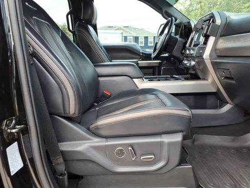 Used 2022 Ford F250 Platinum AWD/4WD image 11