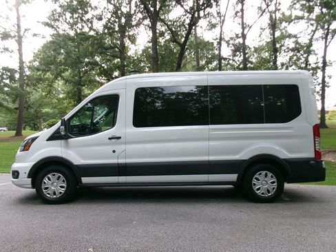 Used 2024 Ford Transit 350 XLT RWD image 8