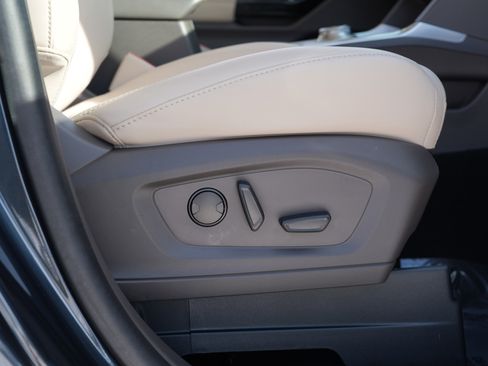 Used 2023 Ford Explorer Platinum w/ Class IV Trailer Tow Package image 37