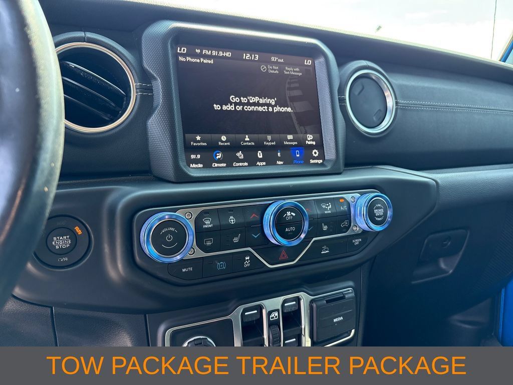 Used 2022 Jeep Wrangler Unlimited Sahara w/ Cold Weather Group AWD/4WD image 13