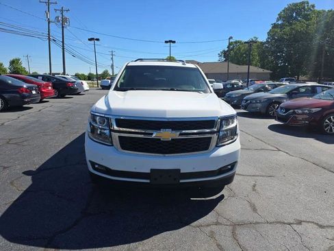 Used 2020 Chevrolet Suburban LT w/ Texas Edition Package AWD/4WD image 2