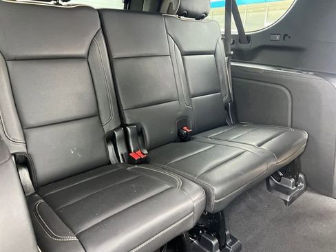 Certified 2022 Chevrolet Suburban Premier image 18