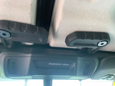 New 2025 Jeep Gladiator Sport image 23