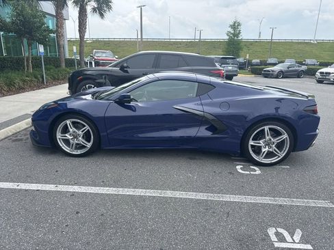 Used 2025 Chevrolet Corvette Stingray Coupe w/ 1LT RWD image 9