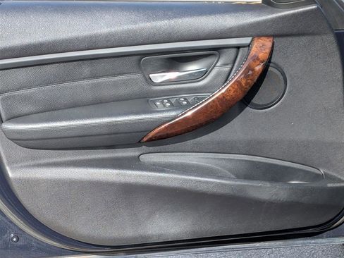 Used 2013 BMW 320i xDrive Sedan image 12