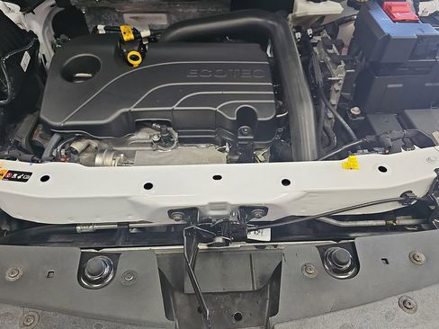 Used 2025 Chevrolet Equinox LT FWD image 28