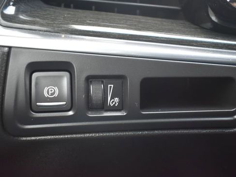 Used 2020 Cadillac XT5 Premium Luxury image 21