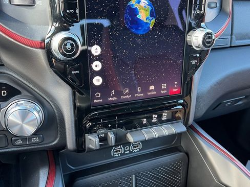 New 2026 RAM 1500 Rebel image 25