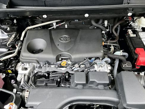 Certified 2023 Toyota RAV4 LE FWD image 32