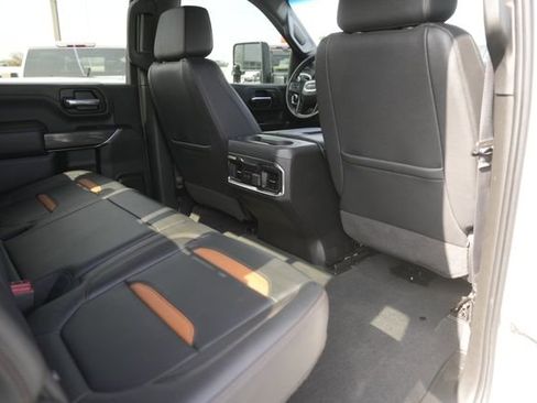 Used 2022 GMC Sierra 3500 AT4 image 14