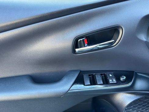 Certified 2021 Toyota Prius Prime Limited FWD image 10