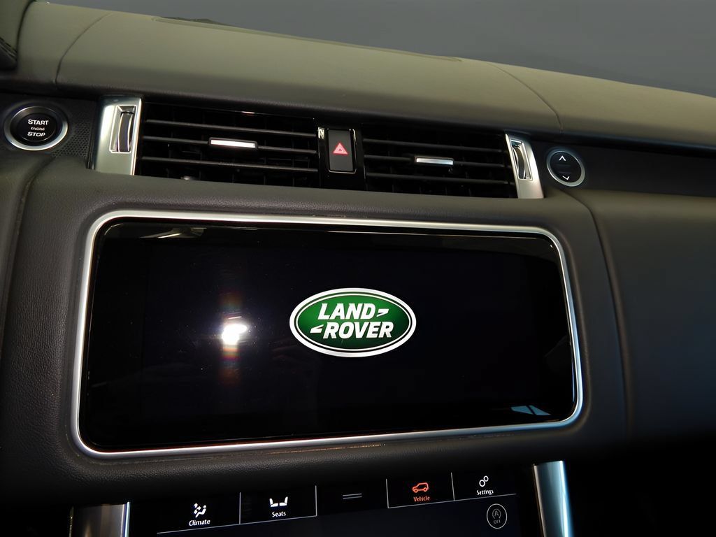 Used 2019 Land Rover Range Rover Sport HSE AWD/4WD image 16