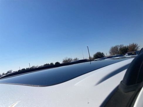 Used 2022 Ford Explorer Timberline image 6