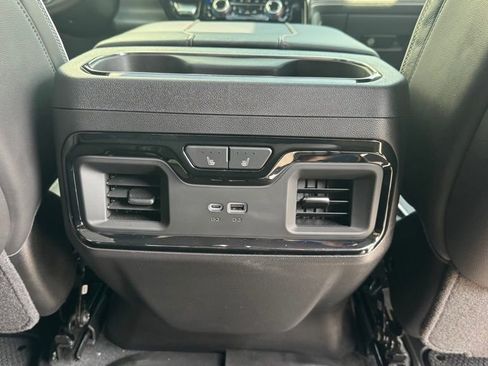 Used 2024 GMC Sierra 1500 AT4X image 11