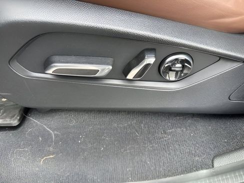 Used 2023 Acura MDX SH-AWD w/ Advance Package image 17