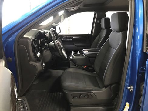 Used 2022 GMC Sierra 1500 Elevation w/ LPO, Elevation Black Package image 8