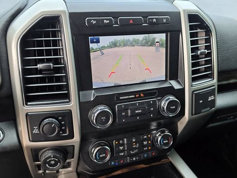 Used 2020 Ford F150 Lariat AWD/4WD image 12