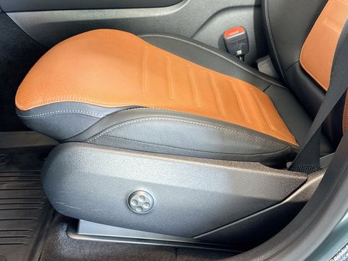 Certified 2026 Mercedes-Benz GLC 43 AMG 4MATIC image 18