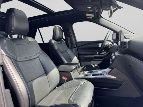 Used 2020 Ford Explorer ST w/ ST Street Pack image 37