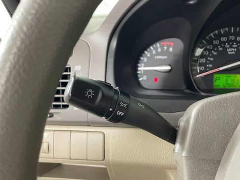 Used 2009 Kia Spectra EX image 12