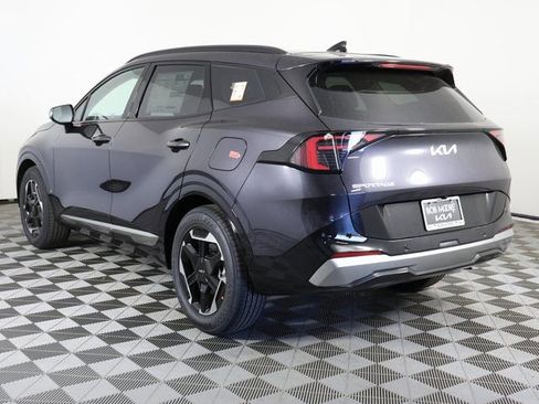 New 2026 Kia Sportage SX image 6
